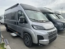 Schräg Vorne Hymer Camper Van Yellowstone