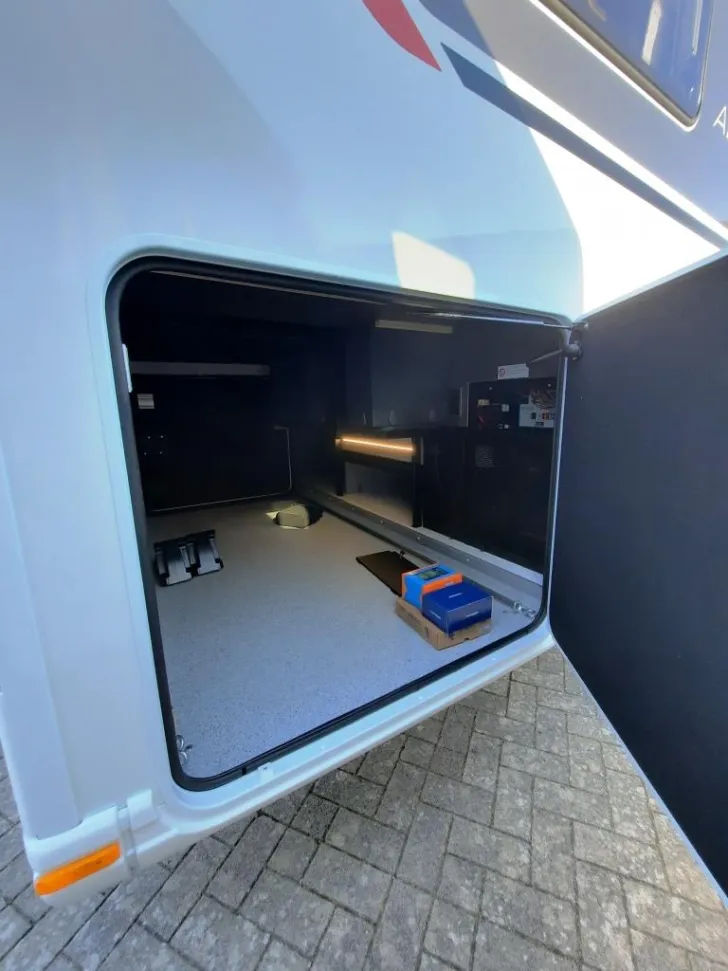 Fahrzeugbild Dethleffs Alpa I 7820-2 Verfüg. /Sparen Sie 35.502,- € #19