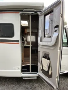 Bild 8 Weinsberg CaraCompact EDITION PEPPER 600 MEG