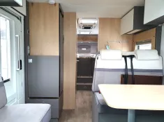 Bild 9 LMC Tourer Lift H 730 G JUNGER GEBRAUCHTER !