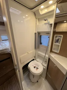 Fahrzeugbild Malibu Van Diversity 640 LE K charming GT skyview *junger Gebrauchtwagen* #16