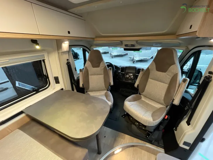 Fahrzeugbild Hobby OnTour Van 600 FT Modell 2025 / Rückfahrkamera / Markise #10