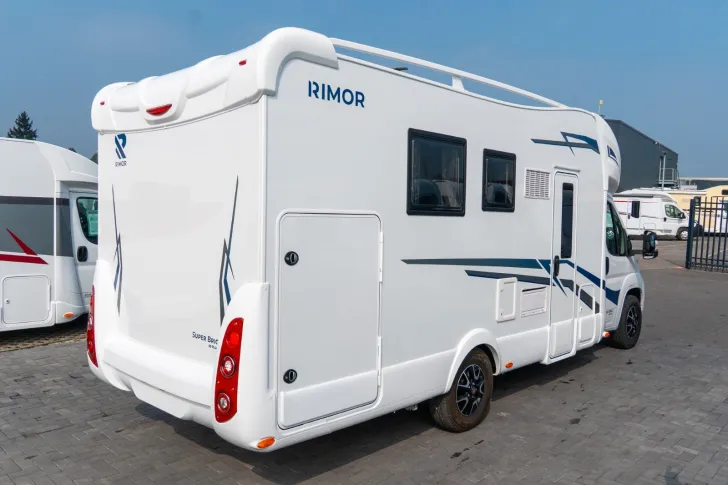 Fahrzeugbild Rimor Super Brig 69 Plus *Queensbett*Hubbett*Truma C6 #4