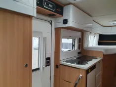 Bild 11 LMC Breezer V 646 G / Soma Camp V 600 E / AUTOMATIK