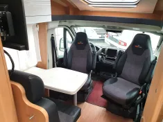 Bild 12 LMC Breezer V 646 G / Soma Camp V 600 E / AUTOMATIK