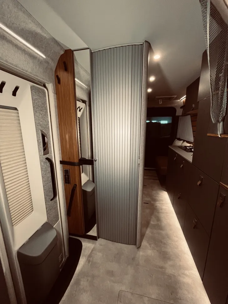 Fahrzeugbild Hymer Venture S #23