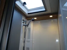Bild 21 Hymer Tramp Ambition 574 T-CL - leicht Hageldellen -