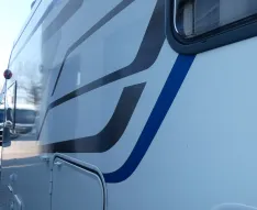 Bild 24 Hymer Tramp Ambition 574 T-CL - leicht Hageldellen -