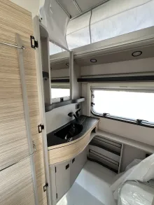 Fahrzeugbild Hymer Eriba Touring 430 *ERIBARBIE Pink-Edition* #11