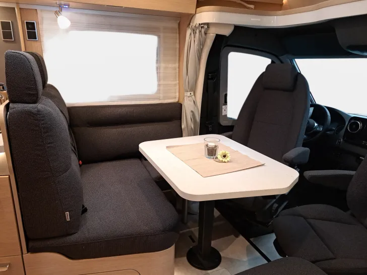 Fahrzeugbild Hymer B-Klasse MC T BlackLine 600 Premium, Arktis, Autark #8