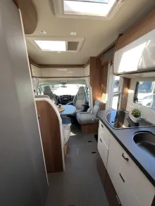 Fahrzeugbild Carthago C1-tourer T 143 KB-LE lightweight 3.5t *junger Gebrauchtwagen* #10