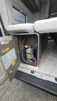 Fahrzeugbild Hymer Camper Van Yellowstone 180 PS Autom. 11.000,- sparen #20