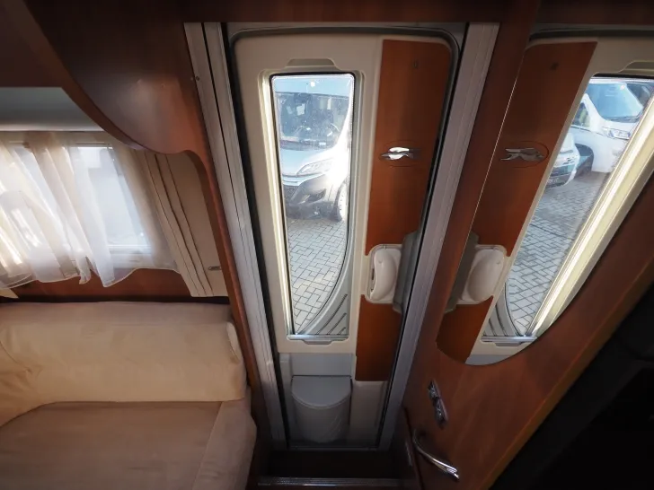 Fahrzeugbild Laika Kreos 5010, Hubstützen, Navi, RFK, Solar, Mark. #5