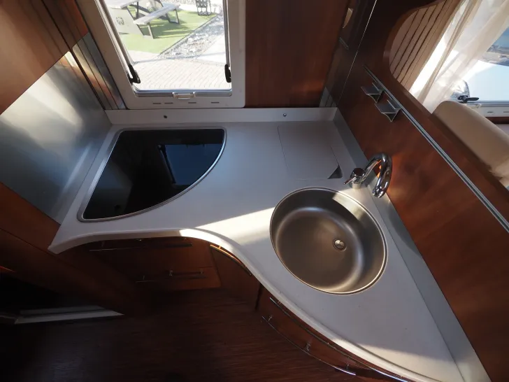 Fahrzeugbild Laika Kreos 5010, Hubstützen, Navi, RFK, Solar, Mark. #9