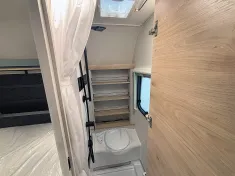 Bild 12 Dethleffs CAMPER 560 FMK