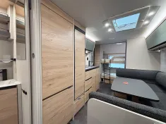 Bild 14 Dethleffs CAMPER 560 FMK