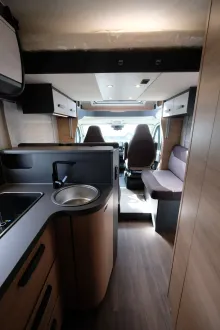 Fahrzeugbild Knaus L!VE WAVE 700 MEG Platinum Selection 140 PS Schalter #18