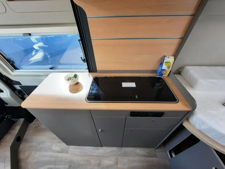 Fahrzeugbild LMC Innovan 640 #12