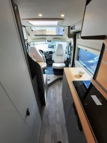 Fahrzeugbild LMC Innovan 640 #3