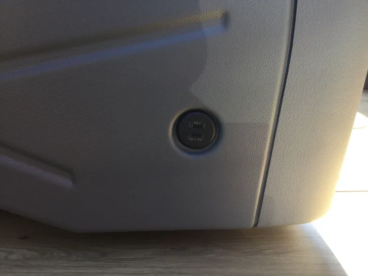 Fahrzeugbild Ford Transit Nugget L1 #23