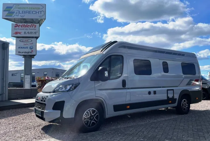 Fahrzeugbild LMC Innovan 640 #1
