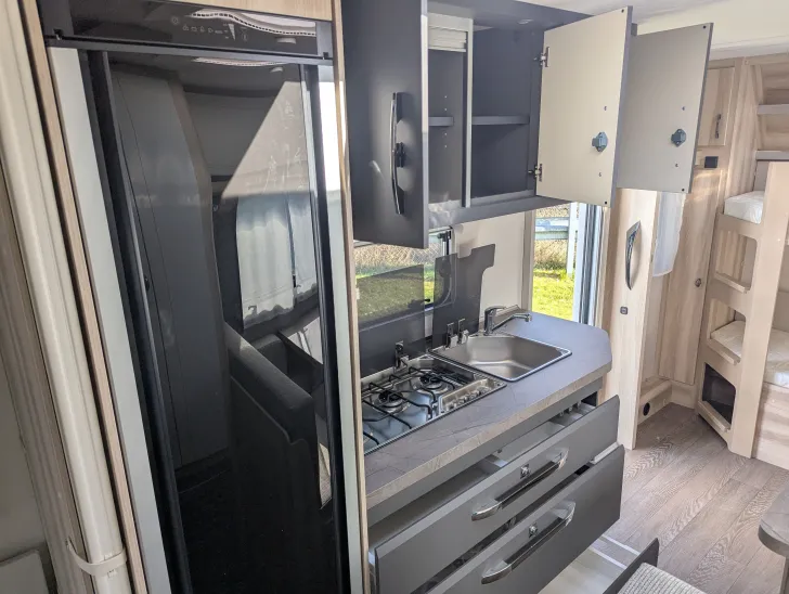 Fahrzeugbild Hobby De Luxe 540 KMFe IC-Line --> Sie sparen 1.000,- #14