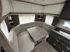 Bild 5 Hobby De Luxe 460 UFe Frühjahrsangebot