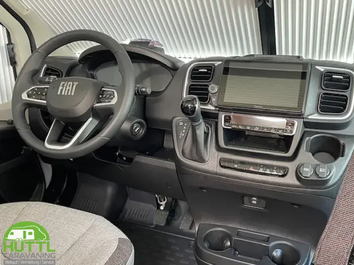 Fahrzeugbild Knaus Sky TI 700 MEG Verfügbar 11/26 #5