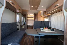 Fahrzeugbild Weinsberg CaraSuite 650 MF 140 PS Schalter #11