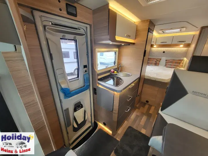 Fahrzeugbild Weinsberg CaraCompact 600 MF EDITION [Pepper] 140 PS Schalter, 3,5 t #11