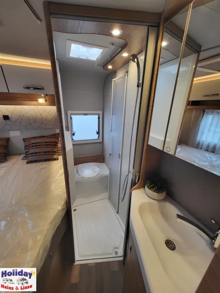 Fahrzeugbild Weinsberg CaraCompact 600 MF EDITION [Pepper] 140 PS Schalter, 3,5 t #17