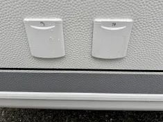 Bild 14 Hobby De Luxe 460 UFe Tageszulassung Mover & Autark