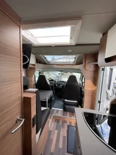 Bild 5 Weinsberg CaraCompact 600 MEG EDITION [PEPPER] Mietwagen Verfügbar Nov 25