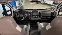 Fahrerhaus Knaus L!VE TI 700 MEG Care Drive Advance