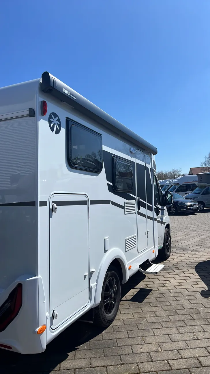 Schräg Hinten Sunlight V 60 Adventure Edition