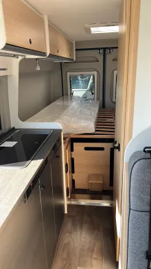 Sicht vorne-hinten Sunlight Camper Van CLIFF 640 Adventure Edition