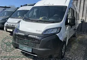 Camper Van Cliff640
