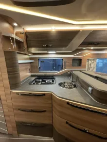 Fahrzeugbild Knaus Sun I 900 LEG Vollausstattung #12