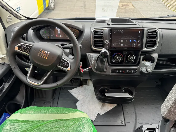 Fahrzeugbild Bürstner Campeo TD 690 G Sofort Verfügbar! #5