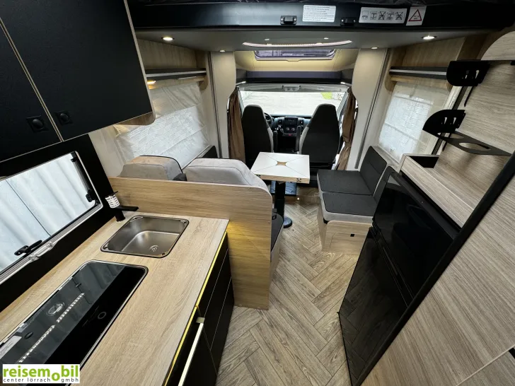 Fahrzeugbild Challenger 384 Etape Edition #9