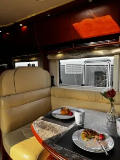 Bild 12 Concorde Carver 821 M Hubstütze Gastank Leder