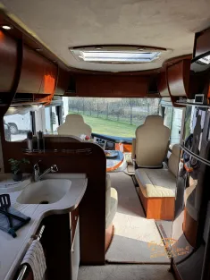 Bild 22 Concorde Carver 821 M Hubstütze Gastank Leder