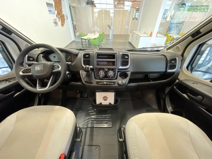 Fahrzeugbild LMC Innovan 600 #9