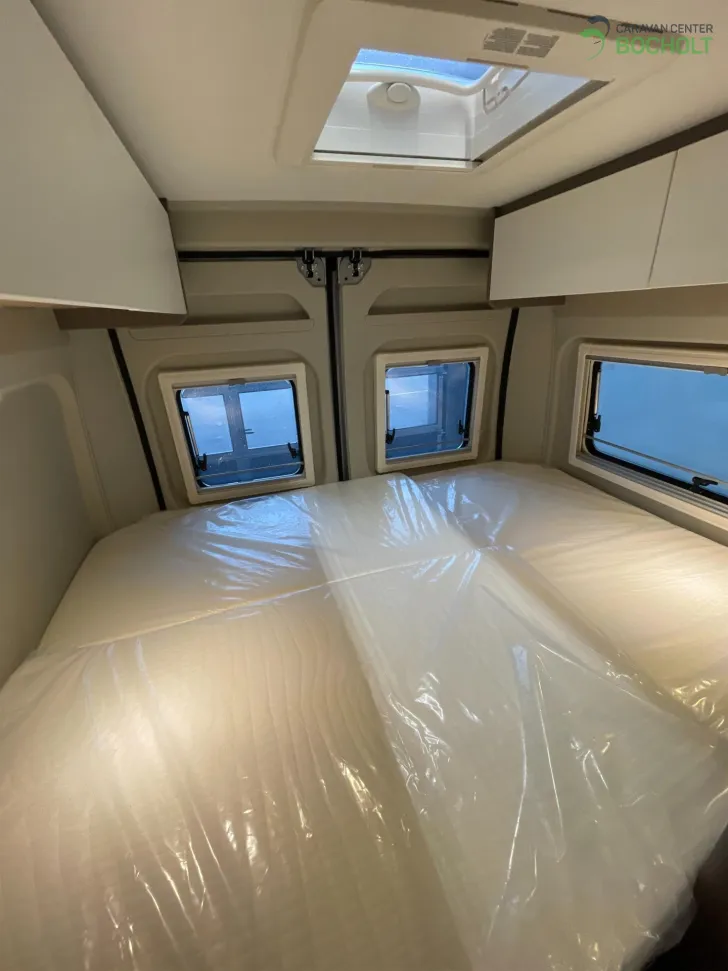 Fahrzeugbild LMC Innovan 600 #14