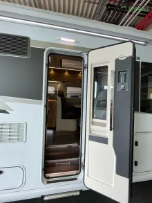 Fahrzeugbild Frankia M-Line I 7400 QD Vollausstattung / 5500 kg / 190 PS #7
