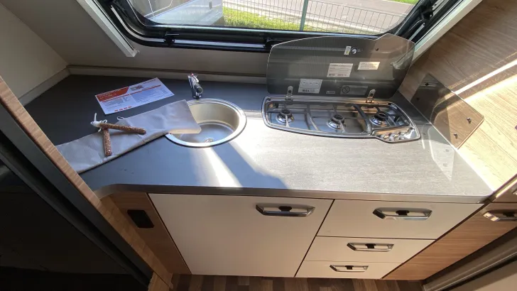 Fahrzeugbild Weinsberg CaraOne 390 PUH Abverkaufspreis #11