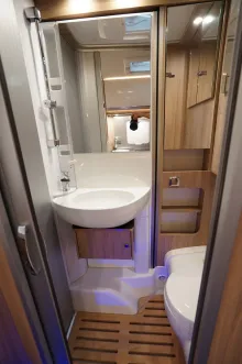 Fahrzeugbild Laika Ecovip H 2109 RFK/Navi/Markise/Solar/SAT #10