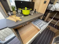 Bild 19 Knaus SKY TI 650 MEG *Markise*