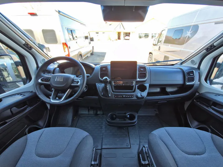 Fahrzeugbild Westfalia Columbus 600 D 140 PS Automatik Automatik*Solar #15