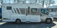 Bild 6 Carado T448 pro+ *5.Sitzpl.*Hubbett*Heckstützen*